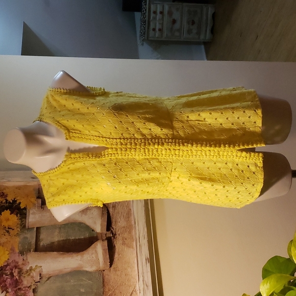 Banana Republic Tops - ♦️♦️SOLD♦️♦️ Banana Republic Tank